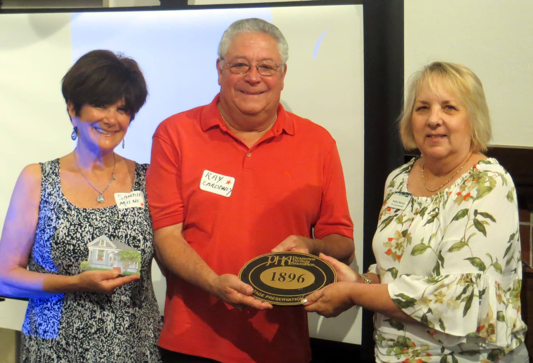 Ray and Sandy Milne at the 2019 awards